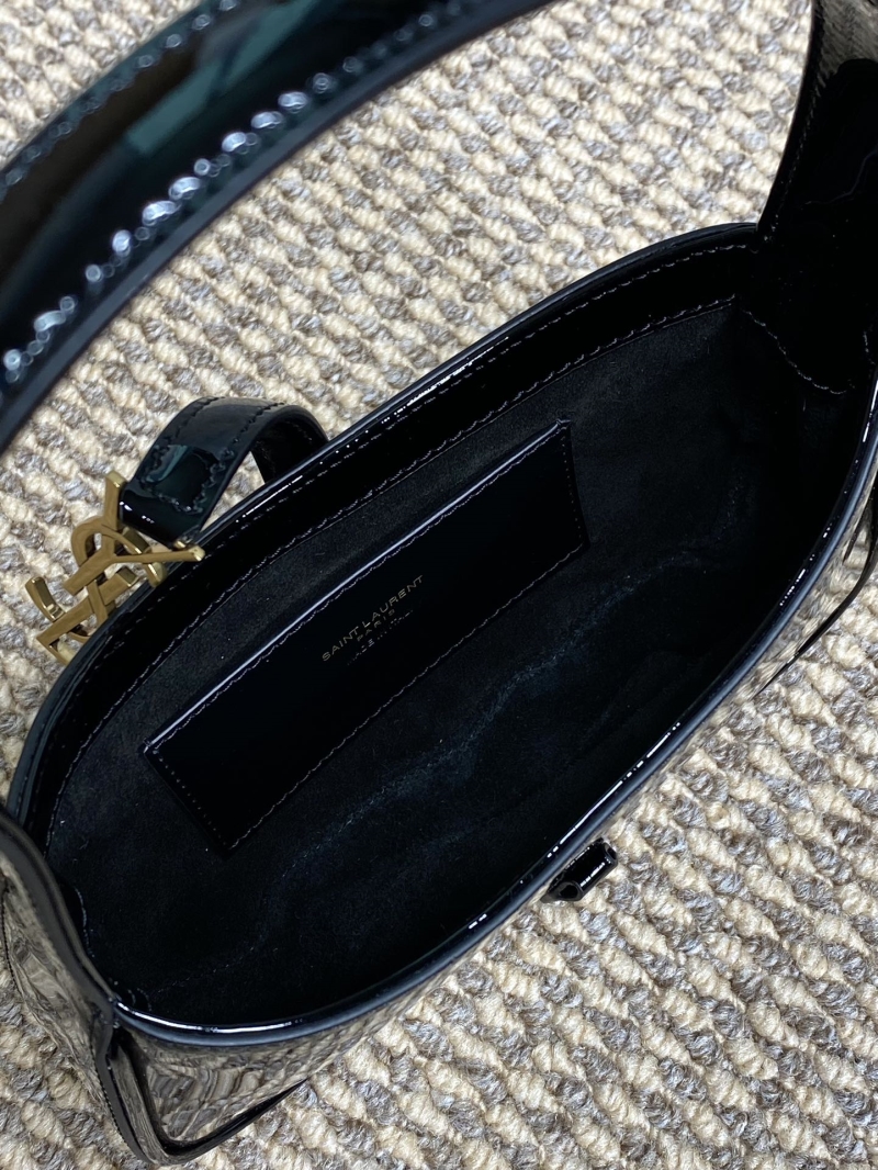 Y51 hobo bags